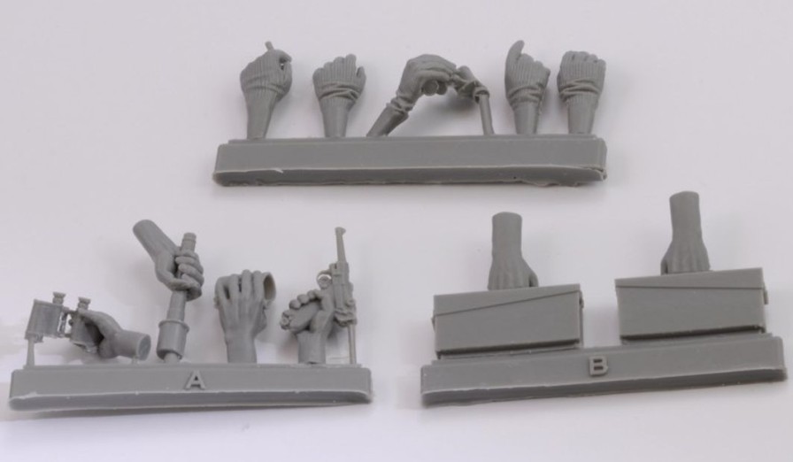 1/16 Assorted German Hands Set -Wwii New