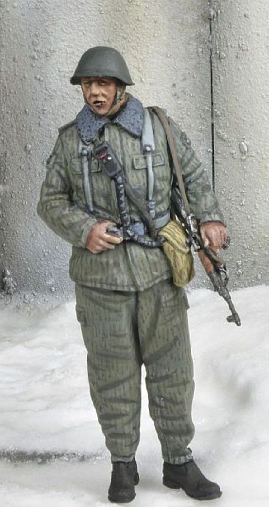 1/35 Current East German Border Guard Guard 1970-80S Winter Wholesale