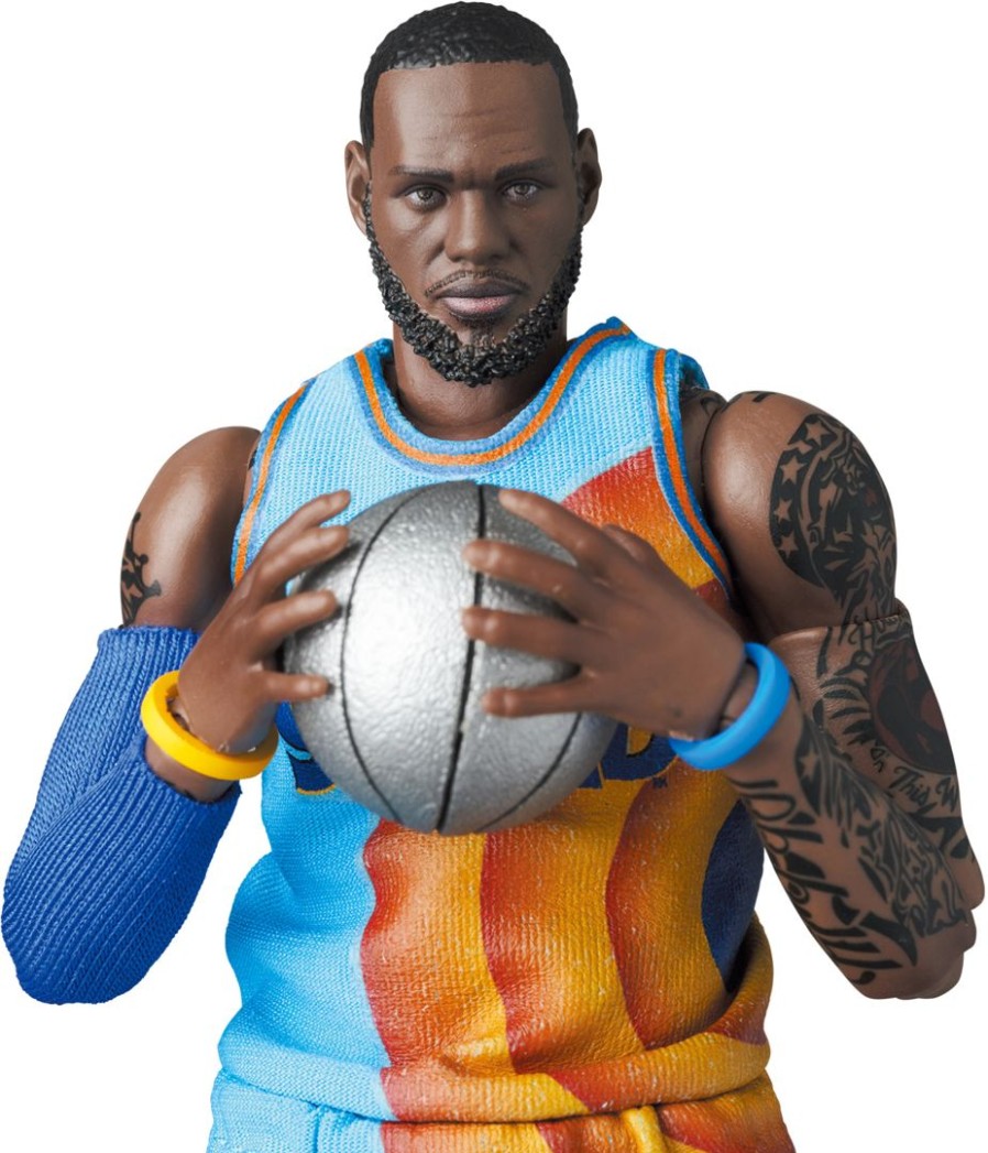 Mafex Lebron James Space Jam: A New Legacy Ver. Online