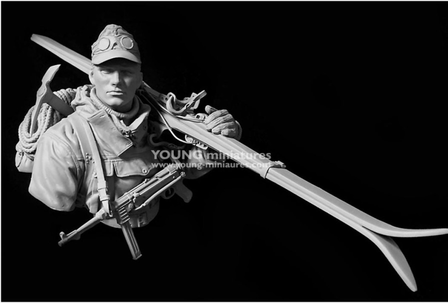 1/10 Wwii German Mountain Hunter Carrying Skis Wholesale