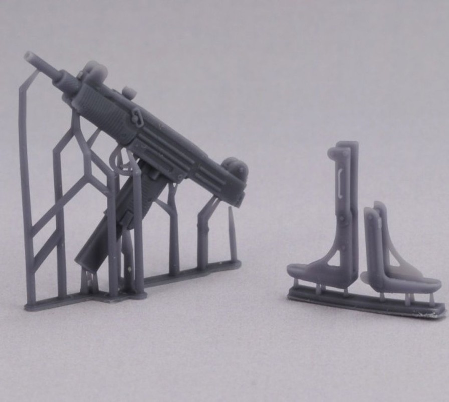 1/16 Uzi Submachine Gun Clearance