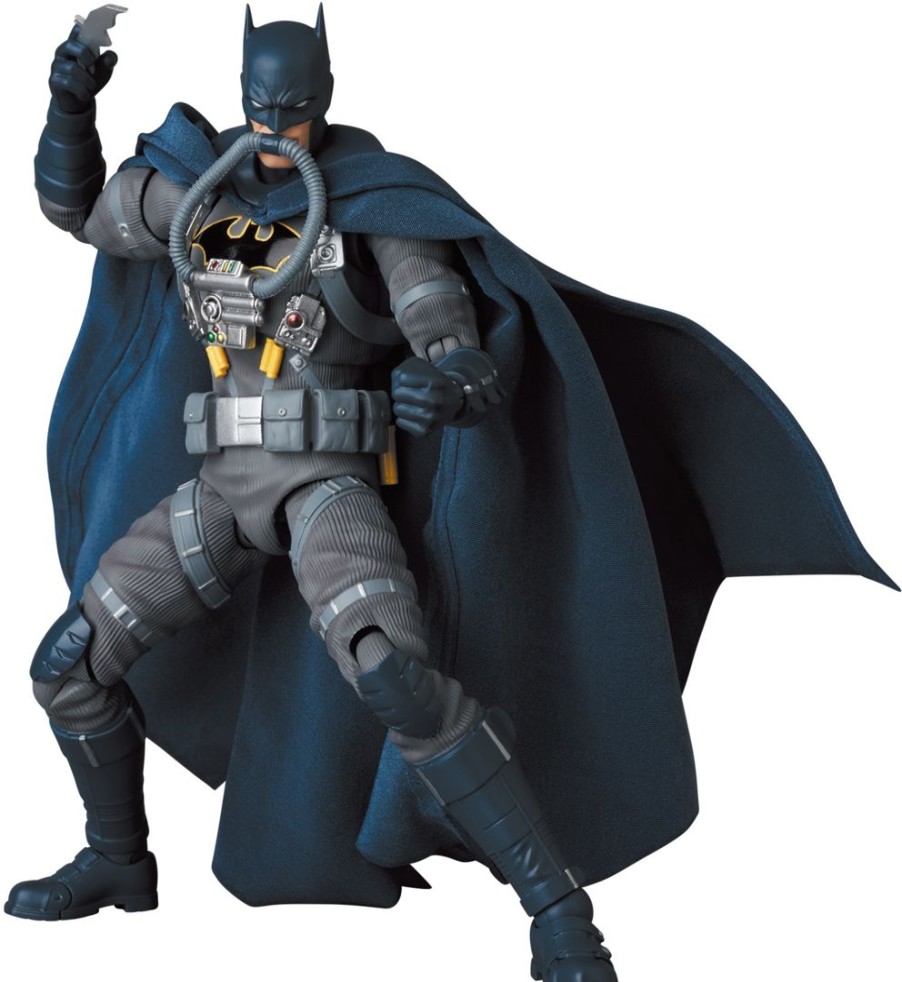 Mafex Stealth Jumper Batman (Batman: Hush Ver.) Hot