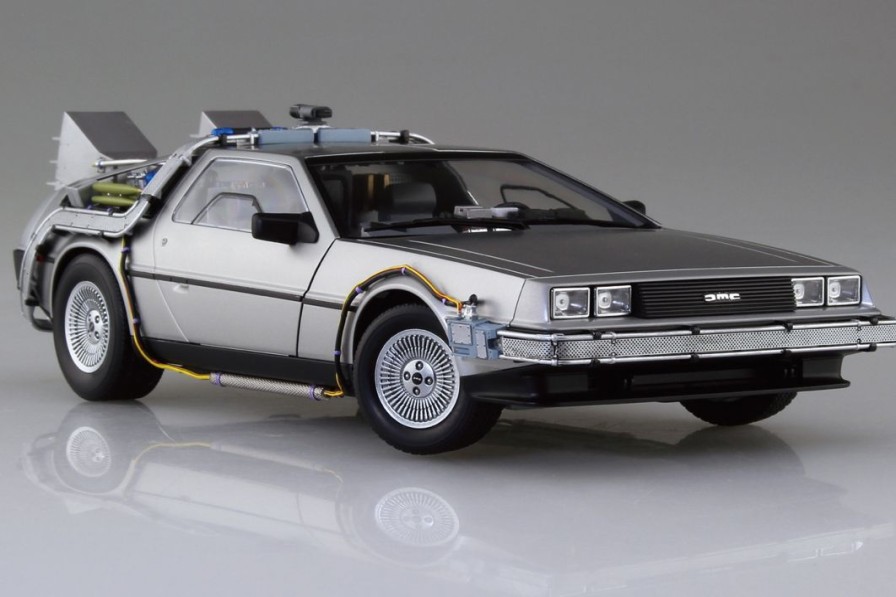 1/24 Back To The Future Part I Time Machine Clearance